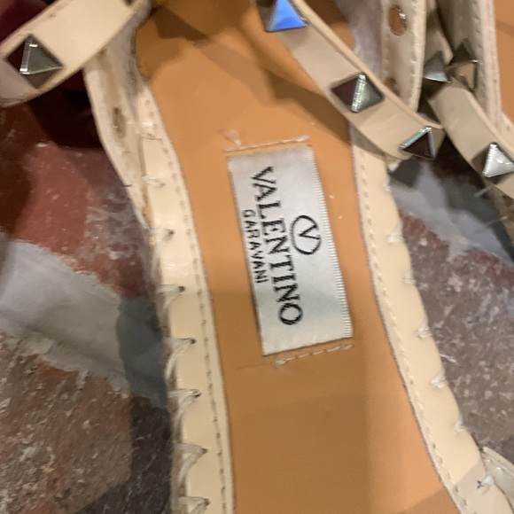 Valentino Rockstud Flat Espadrille - Picture 4 of 10